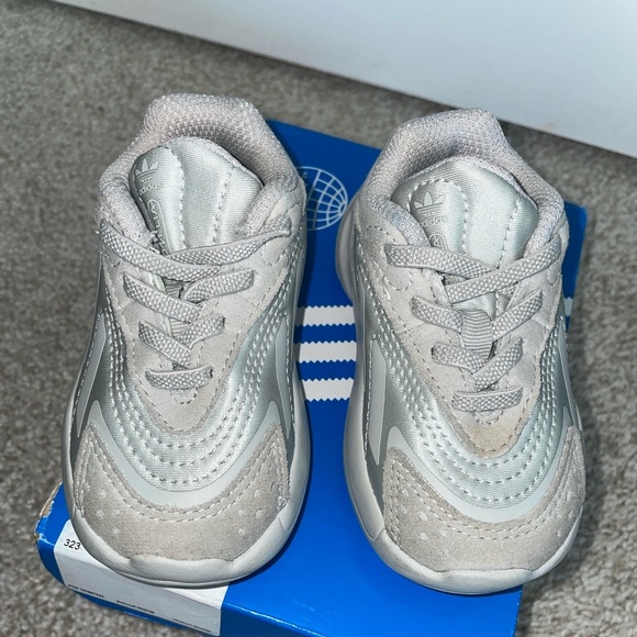 Adidas Originals Ozelia “Gray” Infant Shoe Size 5 - Picture 2 of 6